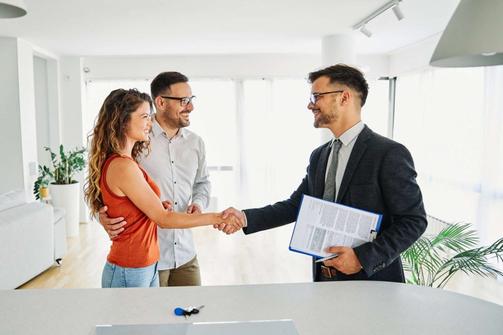 ¿Qué preguntar a tu agente inmobiliario al comprar un inmueble?